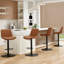 Ensemble de 2 tabourets de bar, tabourets de bar pivotants réglables, tabourets de hauteur de bar avec support pour le dos, chaises de bar à hauteur de comptoir en similicuir pour îlot de cuisine rustique, brun