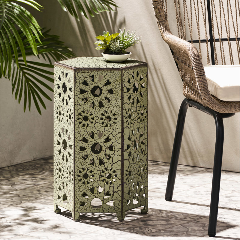 Table d'appoint stylée en fer 12 po, découpée, 10,5 po x 18,5 po, aire de jeu extérieure légère 12 po x 10,5 po x 18,5 po, balcon