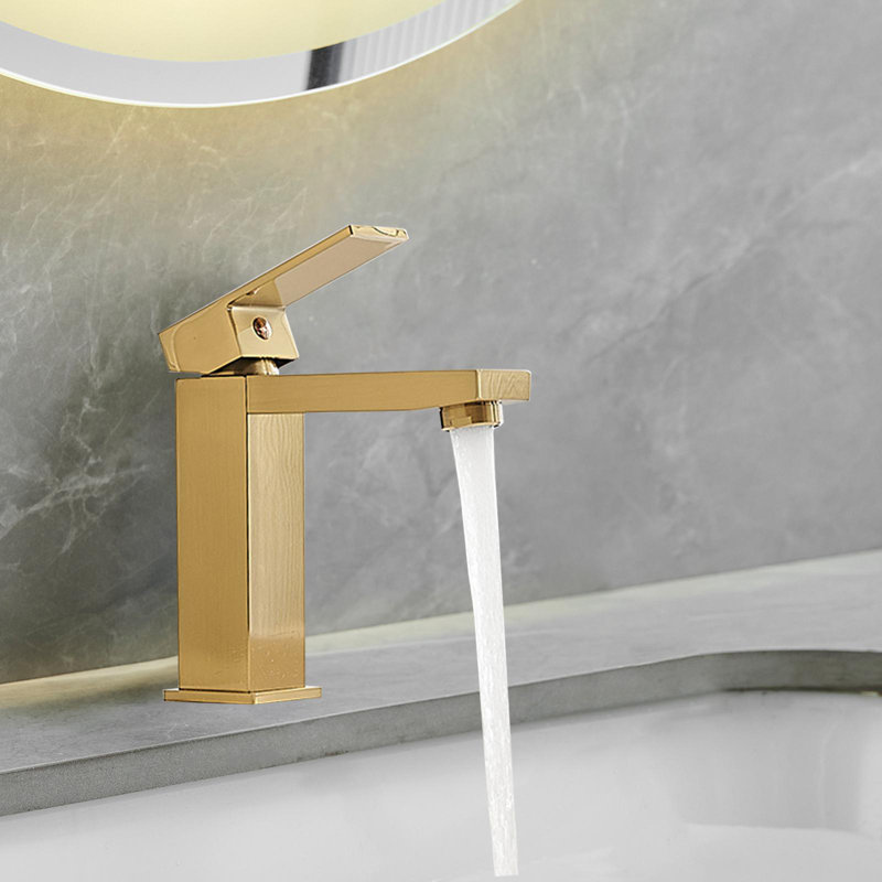Single Hole Single-Handle Bathroom Faucet, Brushed Gold