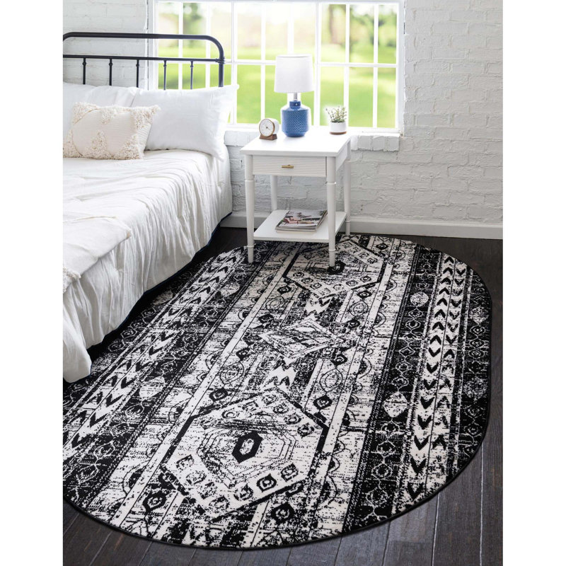 Ibaad Geometric Indoor Rug, Oval 3'1" x 5'3"