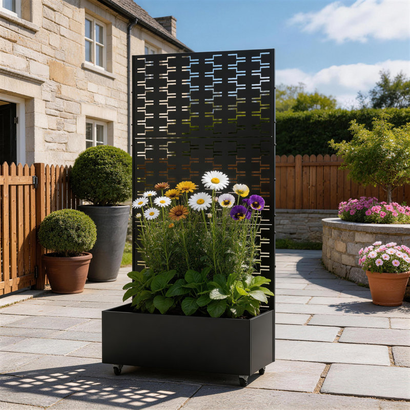 Boîte à fleurs en métal avec treillis et roues Tinsley, H 70,8 po x l 35,5 po x P 15,7 po, Black