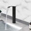 Robinet de salle de bain à un trou