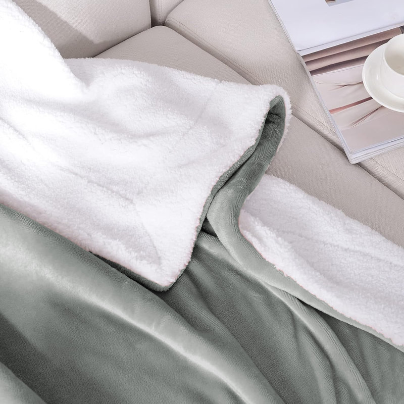 Sanborn Soft Reversible Sherpa Fleece Fur Thick Blanket Throw, Silver, 150cm x 200cm