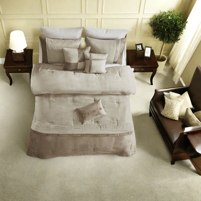 Ensemble de literie confortable en faux suède 7 pièces, confort en polyester, style chalet pour la chambre à coucher