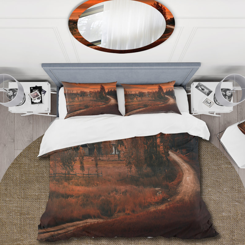 Coucher de soleil rose foncé au-dessus de la route - Ensemble de housse de couette Farmhouse - Microfibre de polyester