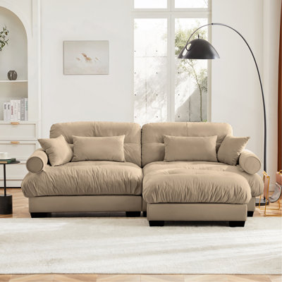 Canapé deux places surdimensionné moderne avec repose-pieds, fauteuil 2 places en velours avec accoudoirs à traversin rond, avec coussin de taille et coussins décoratifs, petit canapé en forme de L pour le salon, la salle de lecture, le loft et la chambre à coucher, chameau