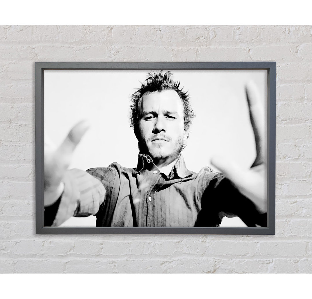 Heath Ledger Hands - Einzelner Bilderrahmen Kunstdrucke auf Leinwand