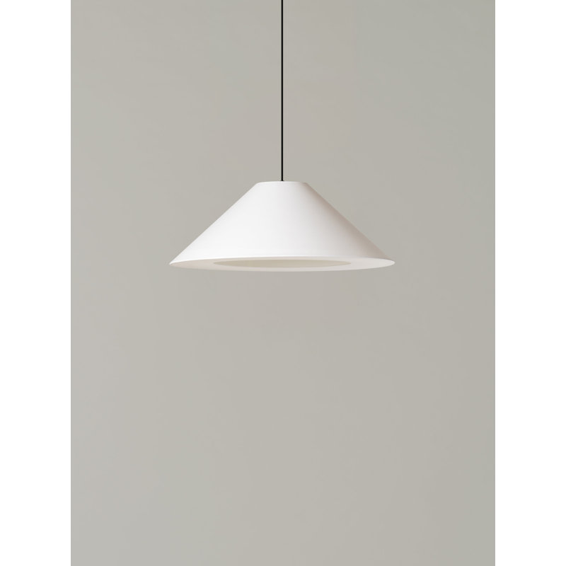 MT5, 127.3" H x 25.5" W x 25.5" D, Textured White/Black, White