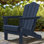 Chaise Adirondack pliante en polyéthylène haute densité Wolak