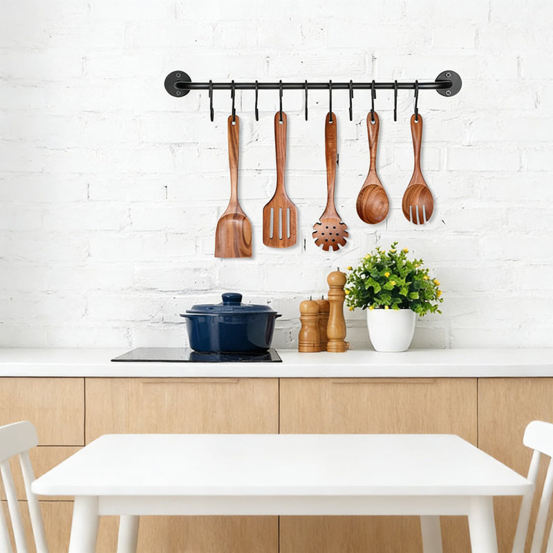 Ensemble de 5 cuillères en bois pour batterie de cuisine antiadhésive - Ustensiles de cuisine naturels avec spatule, Turner fendu, cuillère à pâtes, fourchette à salade et cuillère à mélanger - Outils de cuisson durables et résistants aux égratignures