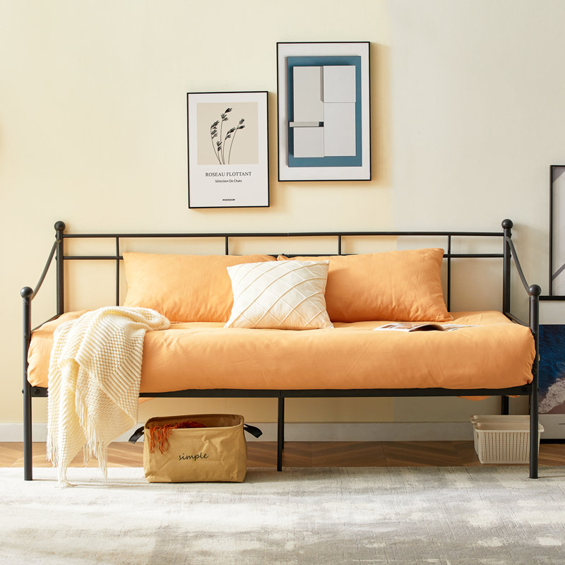 Tuna Modern Daybed Frame, Black
