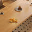 Ensemble de table de salle à manger rectangulaire simple en bois massif-110582320