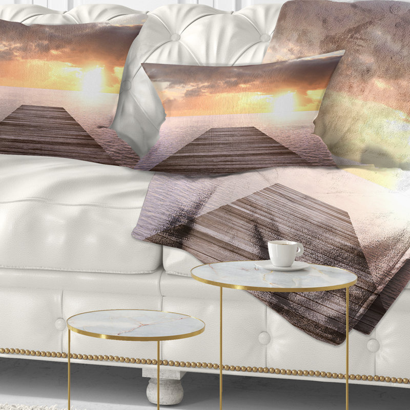 Coussin Yellow Sea and Brown Pier - Sea & Shore
