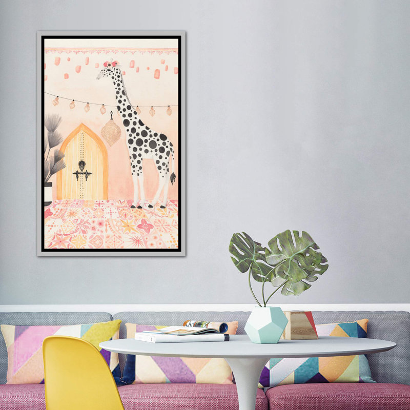 Girafe au Maroc, art encadré, Toile avec cadre argenté, H 60 po x l 40po x P 1,5 po