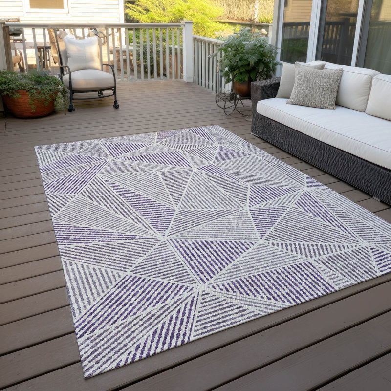 Itzayana Geometric Indoor / Outdoor Rug, Rectangle 5' x 7'6"