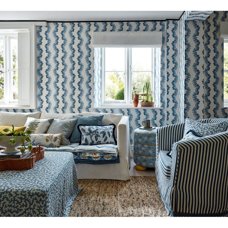 Oxbow Wallpaper, Sap Green