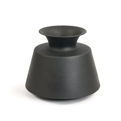 Linea Vessel