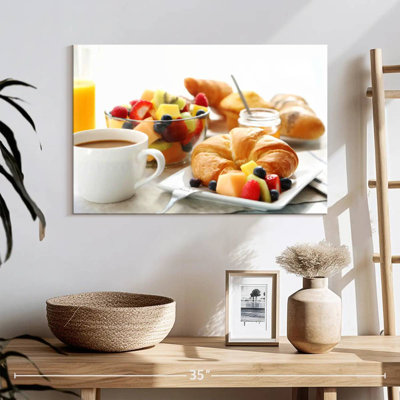 Yarlin Croissant Breakfast Plate