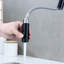 Robinet de cuisine contemporain à poignée simple avec accessoires-47445095