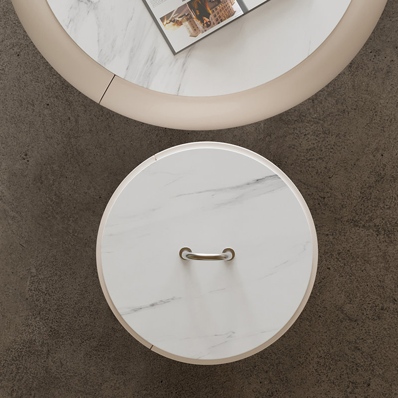 Table basse simple de style crème moderne