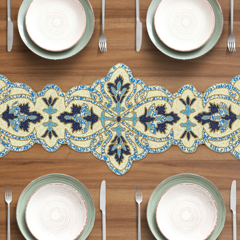 Chemin de table brodé bleu blanc perlé avec broderie de perles de verre pour Noël et décoration intérieure