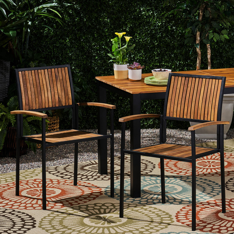 Chaises de style industriel moderne - beige, bois, métal, lattes verticales, chaise de 2 pièces en bois et métal facile d'entretien, facile d'entretien, assemblage pratique