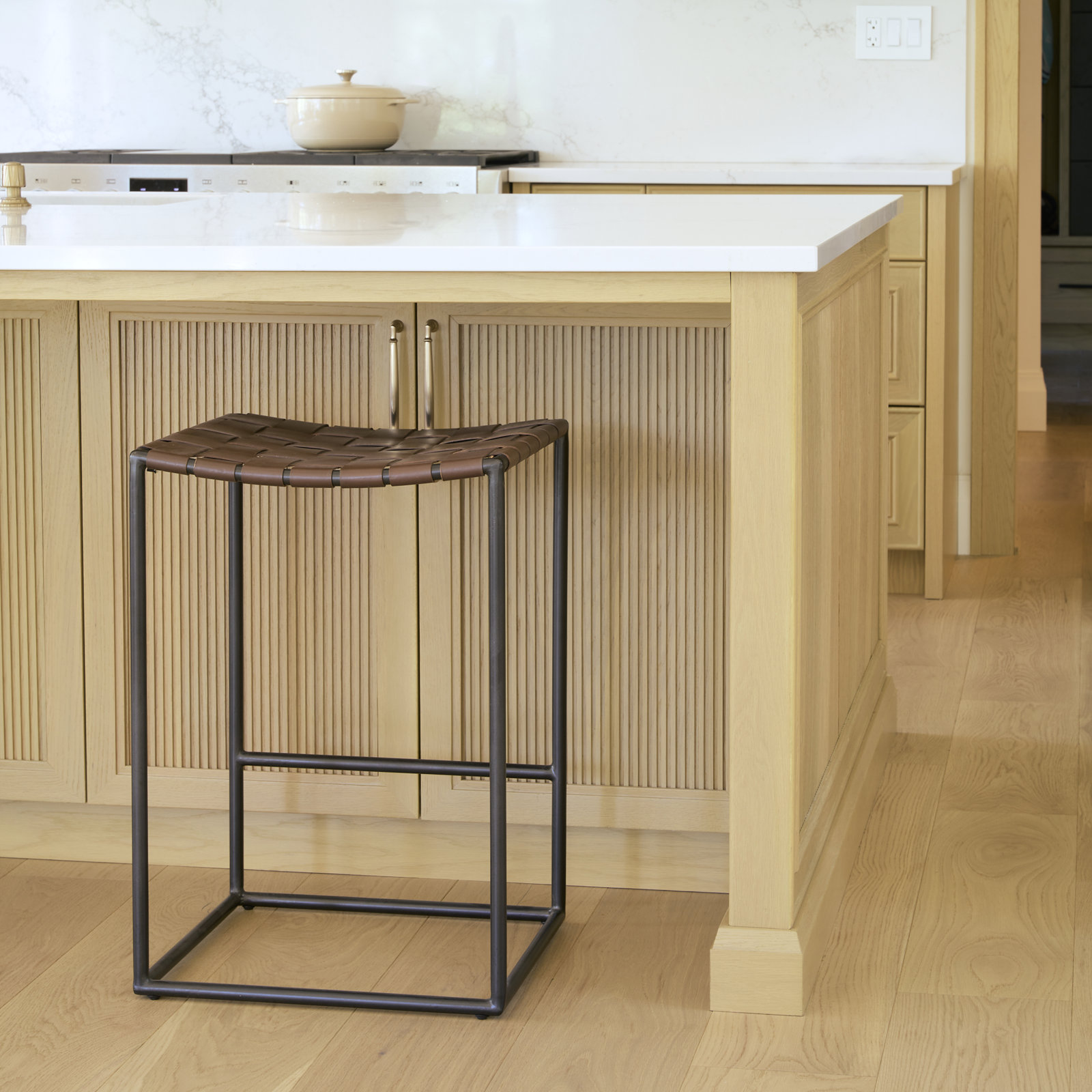 Willette Bar & Counter Stool, Counter Stool (26” Seat Height), Black, Dark Brown
