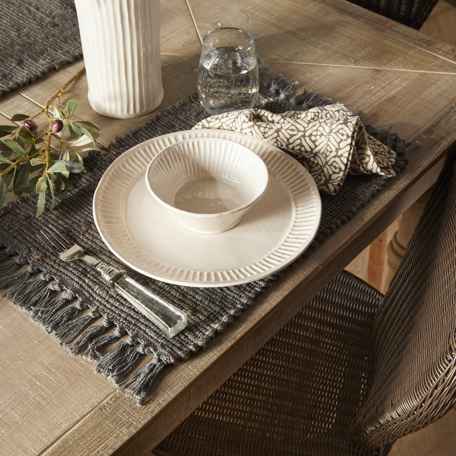 Payton Reversible Jute Placemat, Gray
