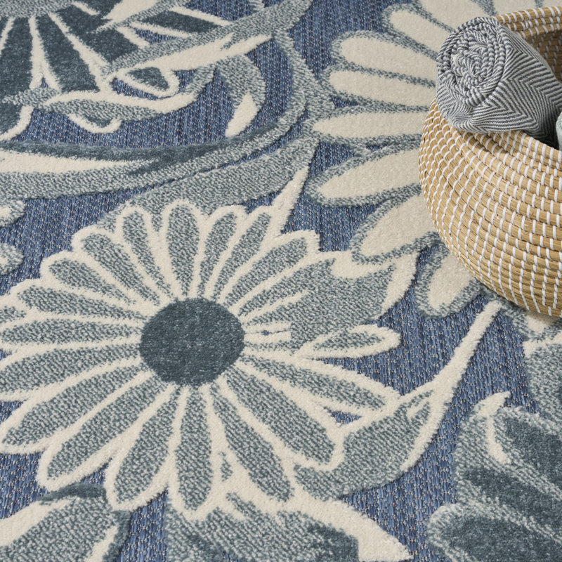 Shila Floral Indoor/Outdoor Area Rug, Rectangle 9' x 12'