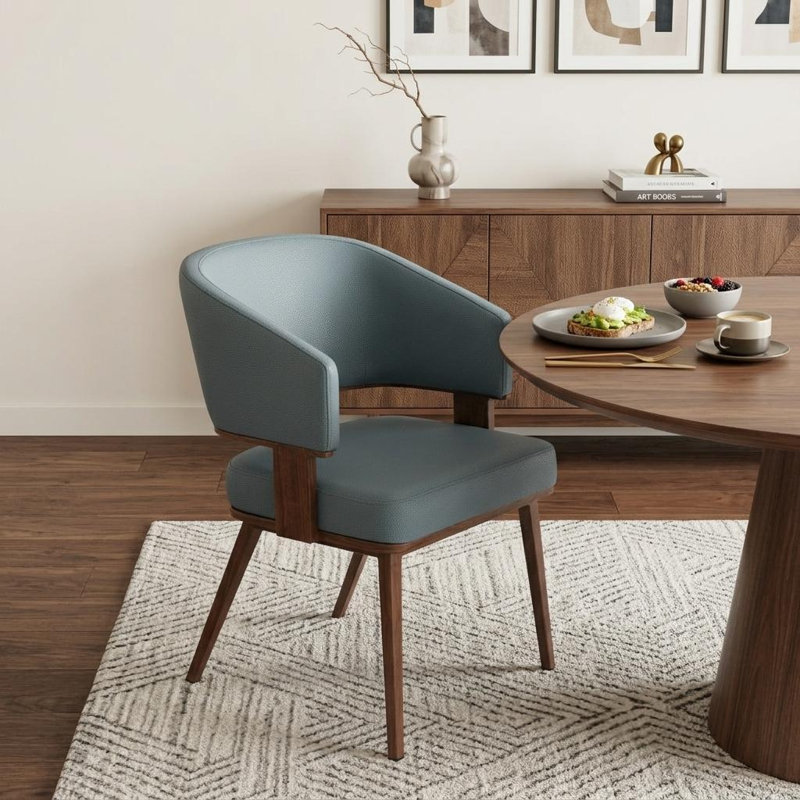 Chaise de salle à manger à dossier ouvert en similicuir gris et noyer