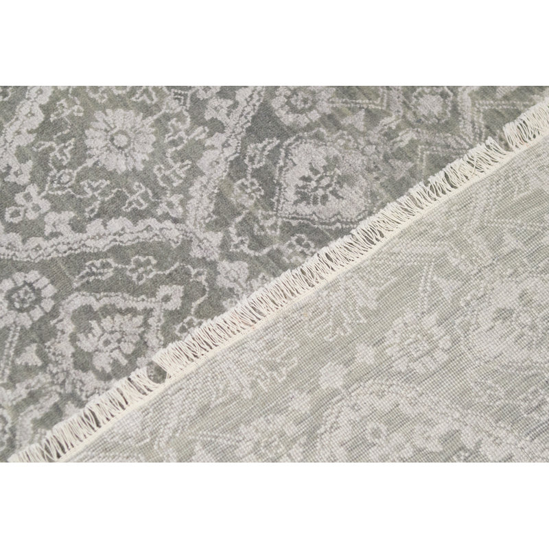 Wool Moroccan Area Rug in Light Gray/Silver