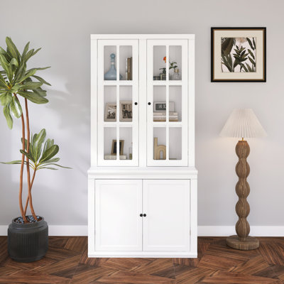 Vitrine de style traditionnel