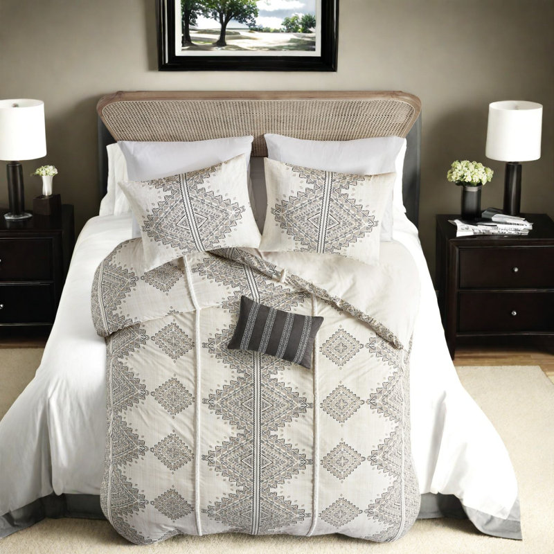 Comfortable King Size Bedding Sets, Polyester Microfiber With Boho Chic Design For Home Bedrooms