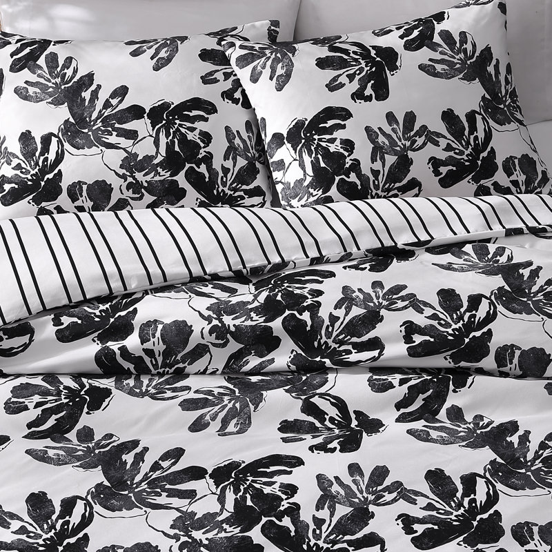 Black and White Floral Microfiber Full/Queen Duvet Cover Set