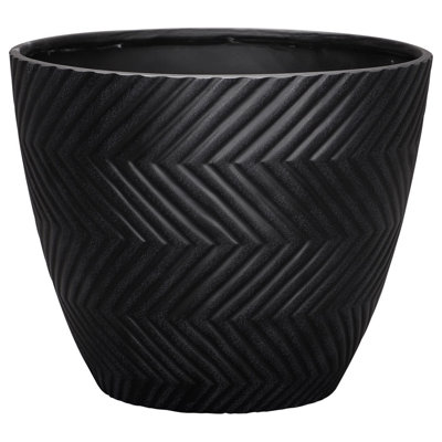 L&G 13 in. H X 16 in. D Polyresin Yuma Planter Black