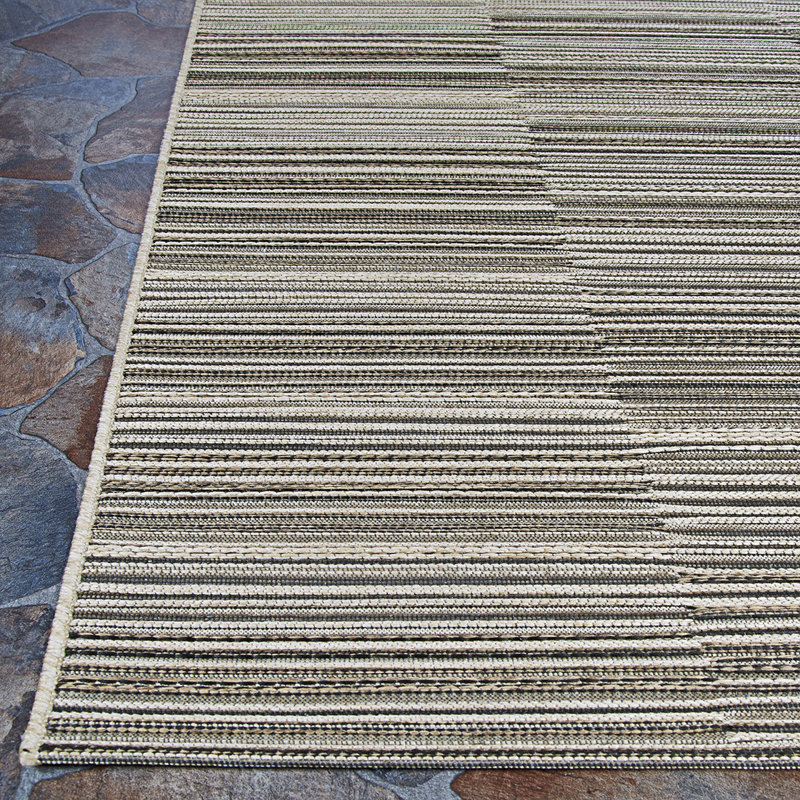 Tapis extérieur brun clair Kaz Kaz, 2 pi x 3 pi 7 po