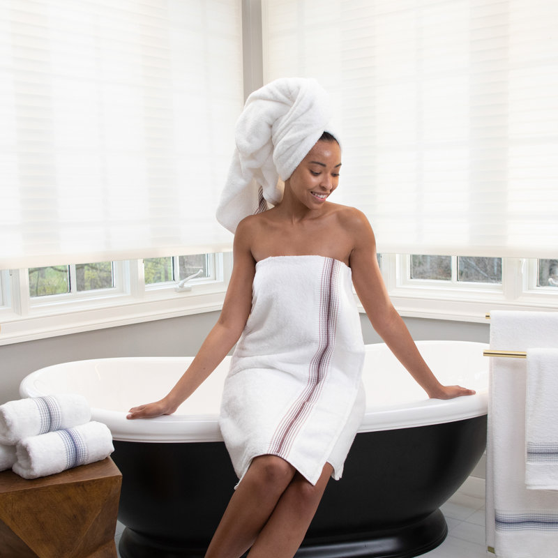 Darcie-Bella 100% Cotton Plush Bath Towel, White/Rose