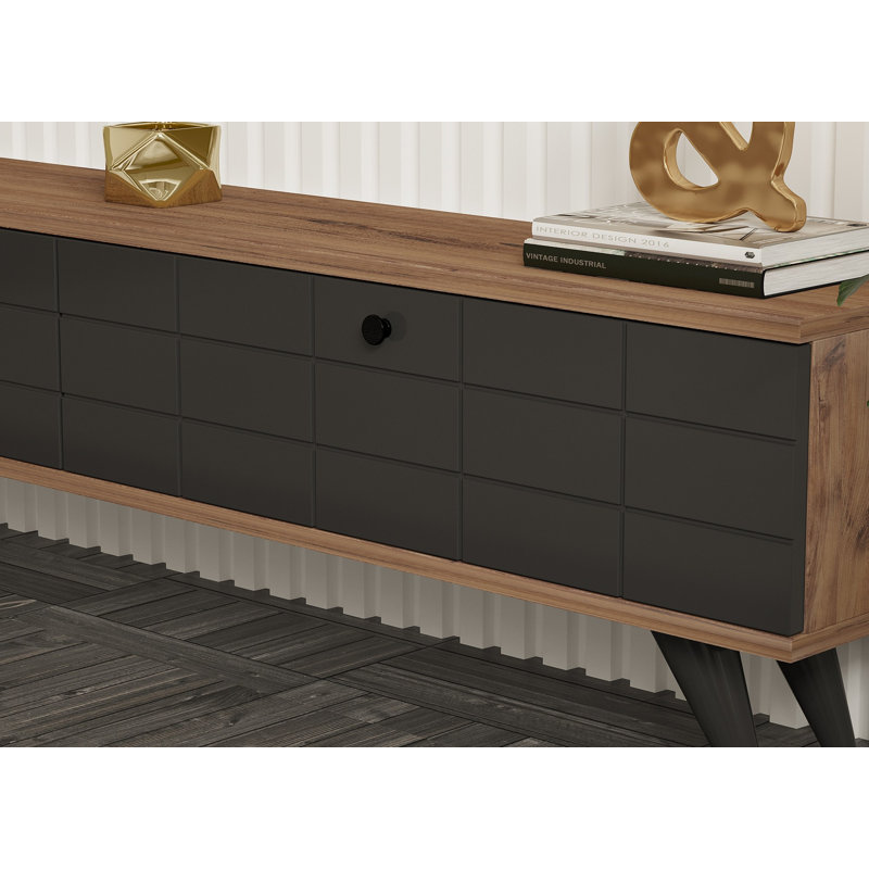 Meuble télé moderne avec porte en bois massif, 62,9 x 13,8 x 27,6 pouces | 100% panneau de particules enduit de mélamine, 0,7 po d'épaisseur | Pin atlantique et couleurs anthracite, plusieurs tablettes pour un rangement supplémentaire, design scandinave et géométrique
