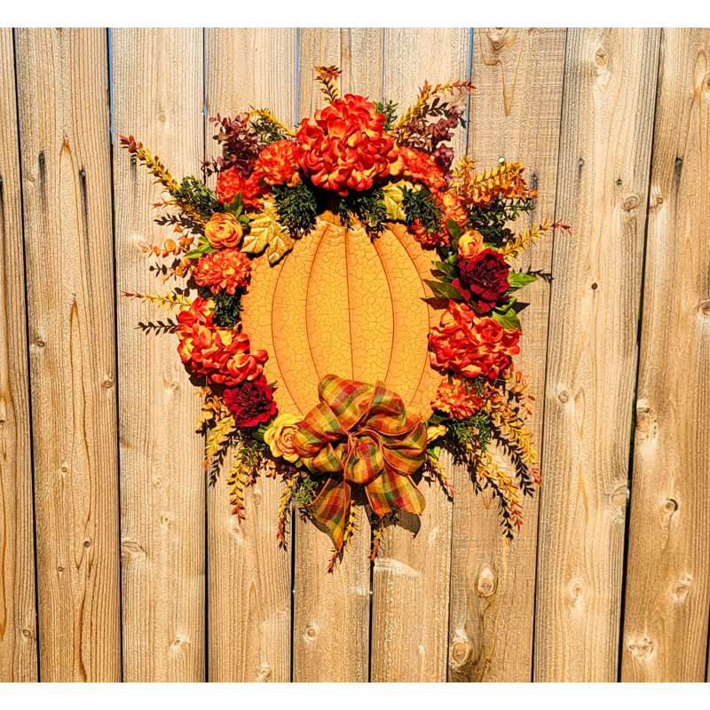 Couronne de faux assortiment 28 po