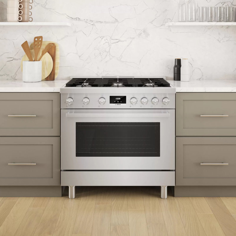 800 Series 36" 3.7 cu. ft. Freestanding Dual Fuel Range with True European Convection, Stainless Steel