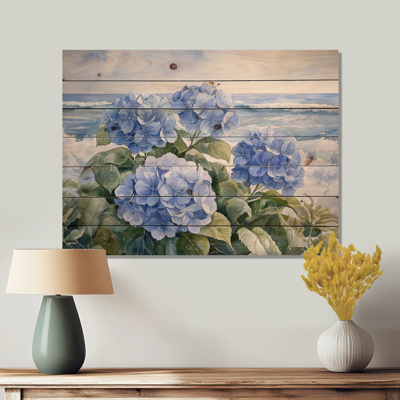 Hortensias dans le jardin côtier II - impression d'hortensias sur bois de pin naturel, H 10 po x l 20 po