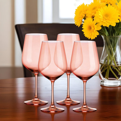 Ensemble de quatre verres à vin rouge