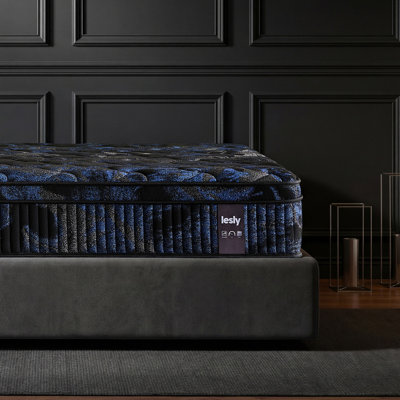 Matelas hybride moderne avec plateau en mousse à mémoire de forme gélifiée et ressorts ensachés individuellement, support mi-ferme 12 po