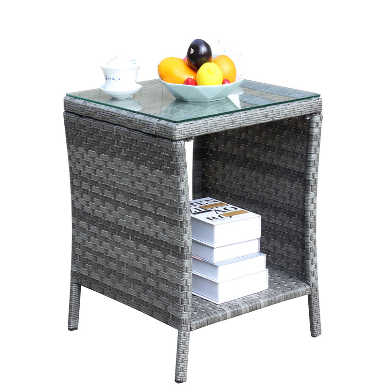 Table basse d'extérieur en gris de 19,54 po x 19,54 po x 21 po, avec arrosage et assemblage avec tissage transparent, requis