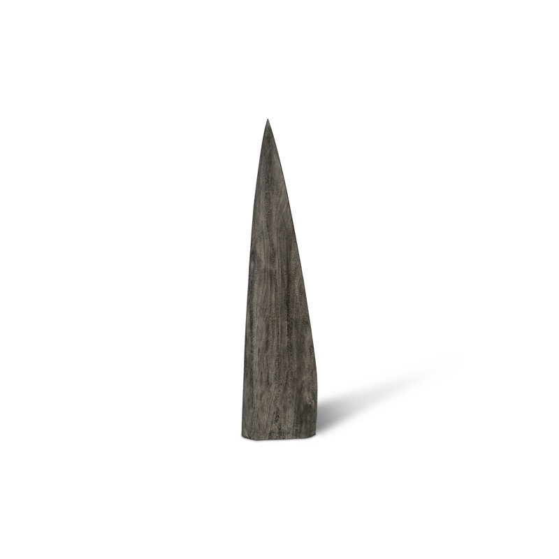 Sculpture requin tooth, H 48 po x l 9 po x P 9 po
