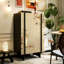 Armoire de rangement compacte en bois massif