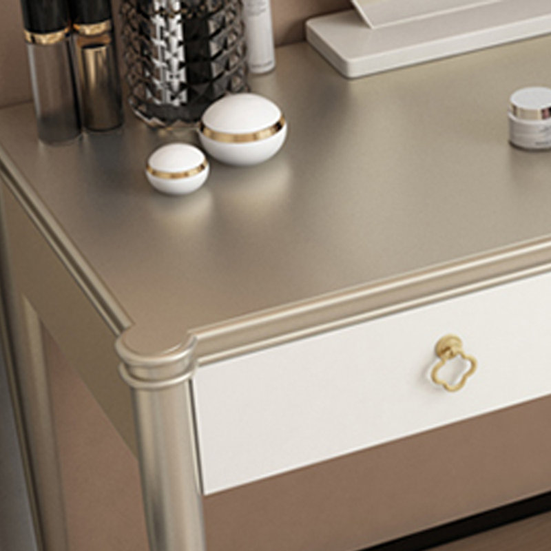 Maydean Vanity