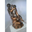 Statue deux enfants sur des rochers avec un oiseau en bronze - Taille: L 36 po x l 30 po x H 44 po.