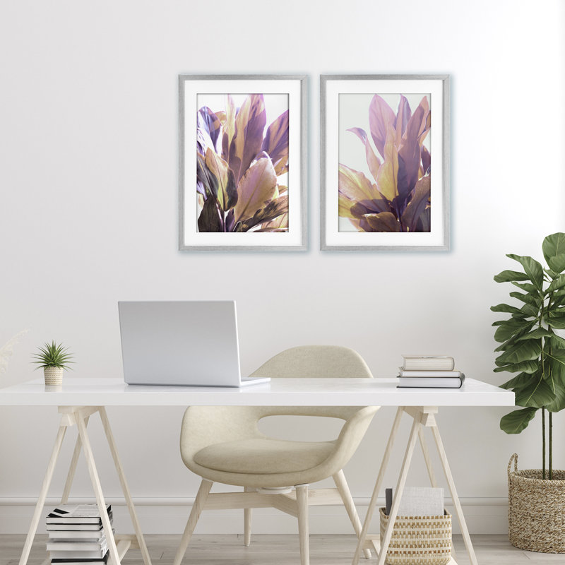 Sunlit Tropical Leaves, ensemble de 2 reproductions encadrées sous verre, par Gemma Bardot, Cadre de ferme gris