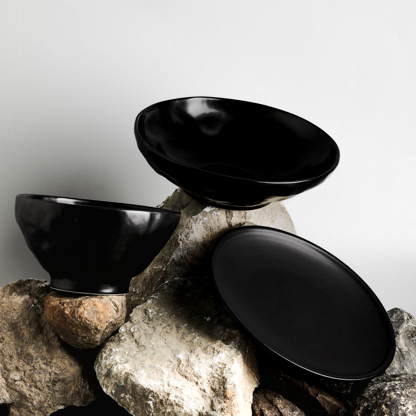 Dinnerware Set - Service for 4, Black